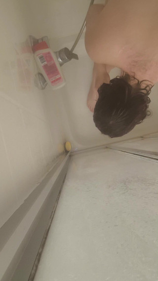 JanineLang: Orgasme Saat Mandi Dan Mencukur