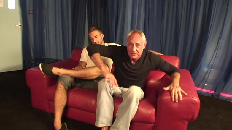 Old PIGS XXX: Alter mann fickt sexy schätzchen