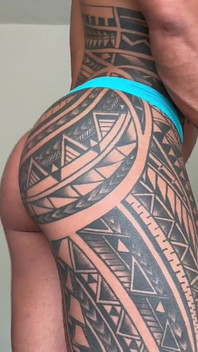 체육관에서 너무 발정나서 차에서 딜도로 내 보지를 따먹어야해 존나 오르티즈