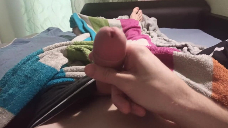 Pasha: På morgonen bestämde sig killen för att runka lite