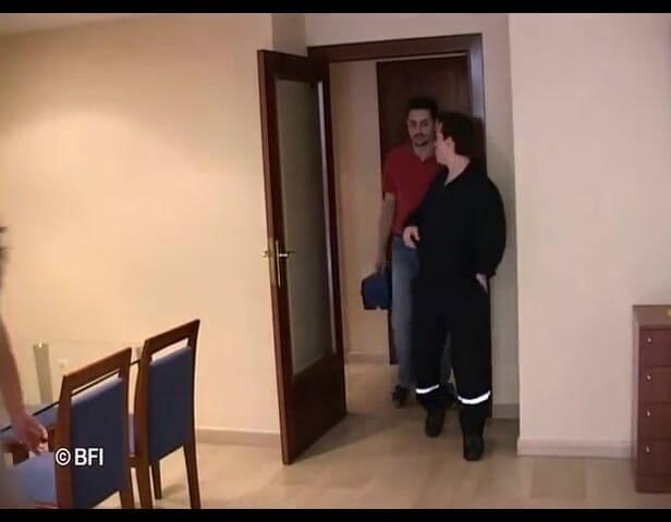 Girls enjoying girls with lesbian daydreamers: Хлопець підбирає найкращих друзів лесбіянок