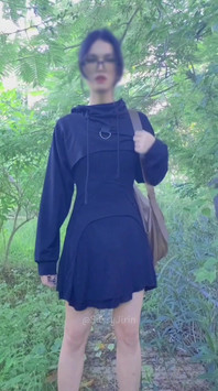 Butt Toy Flash in Parl