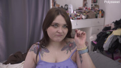 Polly Sweet: Aku bersenang-senang denganmu, cuckold, tepat setelah aku merasa sangat besar ;)