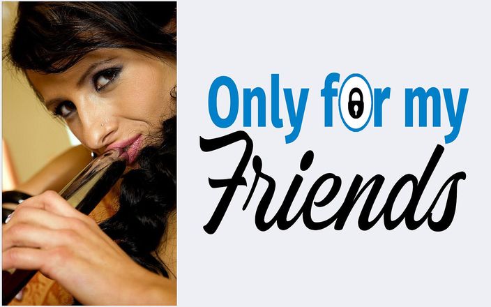 Only for my Friends: Phim khiêu dâm đầu tiên của Victoria Rose, một cô gái...