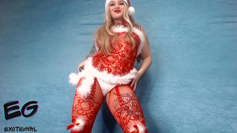 Exoticgirl: Orgasme de Noël de la double pénétration de 2020 avec un énorme...