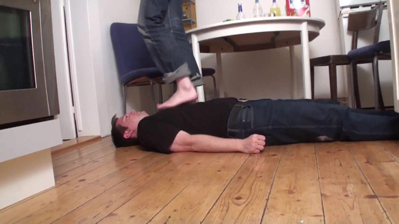 Foot Girls: Beautiful teen tramples slave's face on the floor