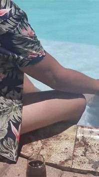 Blowjob lelaki rawak percutian di kolam