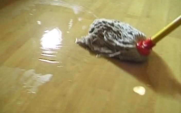 German Amateur Videos: Bekijk deze Duitse tiener in douche-sessie