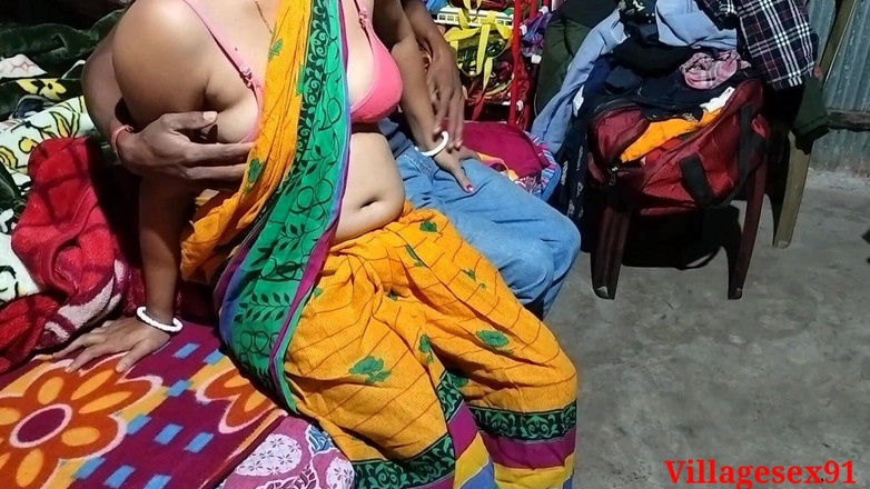 Villagesex91: Sexo casero con boudi en sari verde