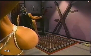 Slave Seks: Minka's submission