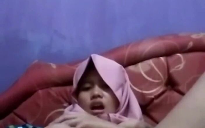 Jilbab69: Jilbab colmek si cewek seksi dengan susu besar