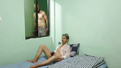 Swingersamateur40: Abang tiri menonton saya semasa saya melancap dan saya memberikannya...