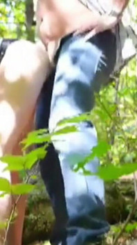 Gut im wald gefickt