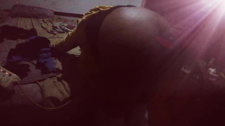 Tina Baby: Mijn stiefmoeder komt me ontmoeten