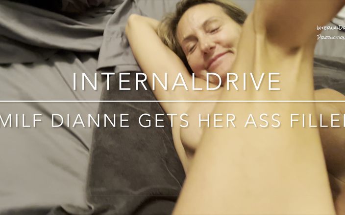 Internal drive: MILF Dianne får sin röv fylld