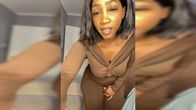 Legendary Booty Overdose: BBW Fucking Dildo &amp; Striptease