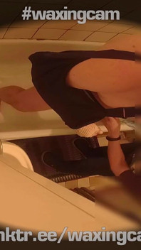 (part1) Maidservant Shaves a Male Dick