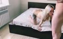 Viky one: Молодая пара любительниц решила запихнуть свой секс в домашнем видео