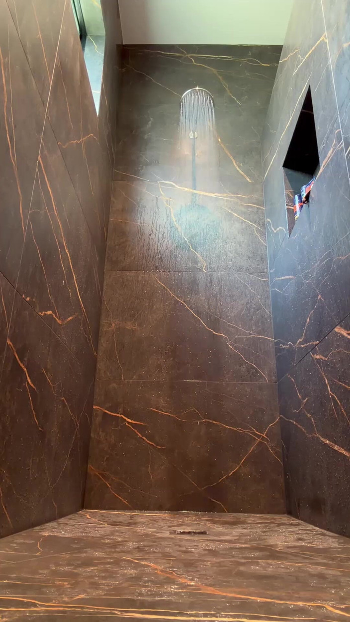 GottaLuvBB: Gravação De Amor No Chuveiro