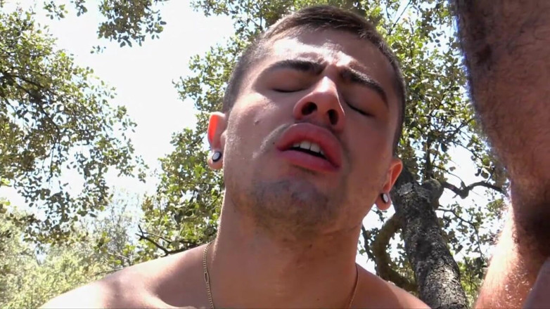 UK Naked Men: Macanao Torres และ Fabian