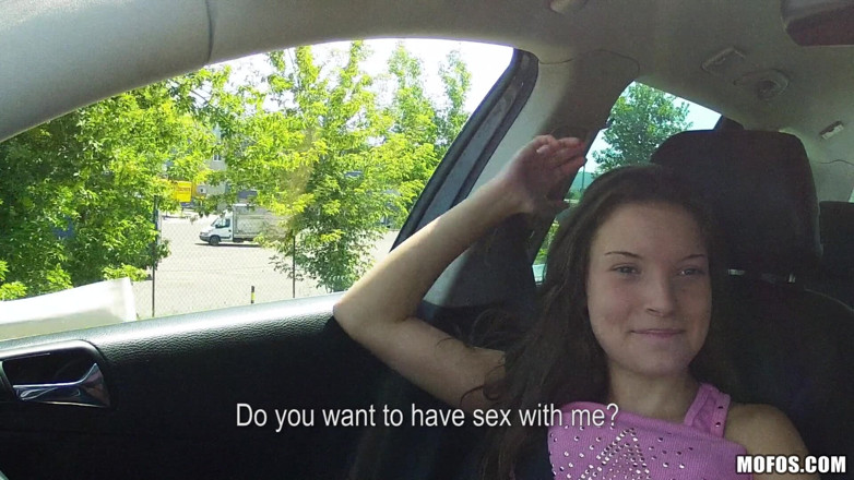 Stranded Teens: Затруднительные тинки - скрежет языками с автостопщицей, Анита Берлускони обожает Roadhead