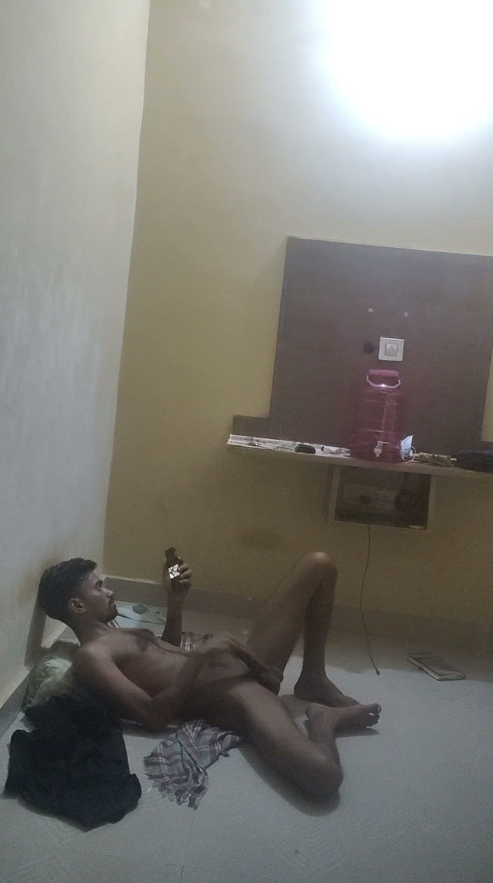 Rake: Odia Single Guy Masturbating at Home Alone