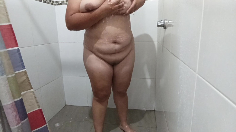 Stepmom_with_big_tits: Che piacere di corpo ha questa ragazza sexy mentre mi...