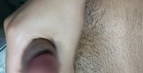 Jag börjar leka med min förhud, jag älskar min kukhud, ser min spermaexplosion