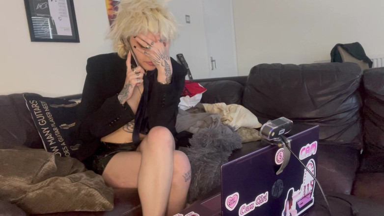 Glitterqueen1999: Goth ปวดหัวใจและ Cpr resus ตัวเอง