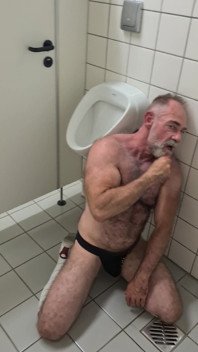 Bathroom Cruising