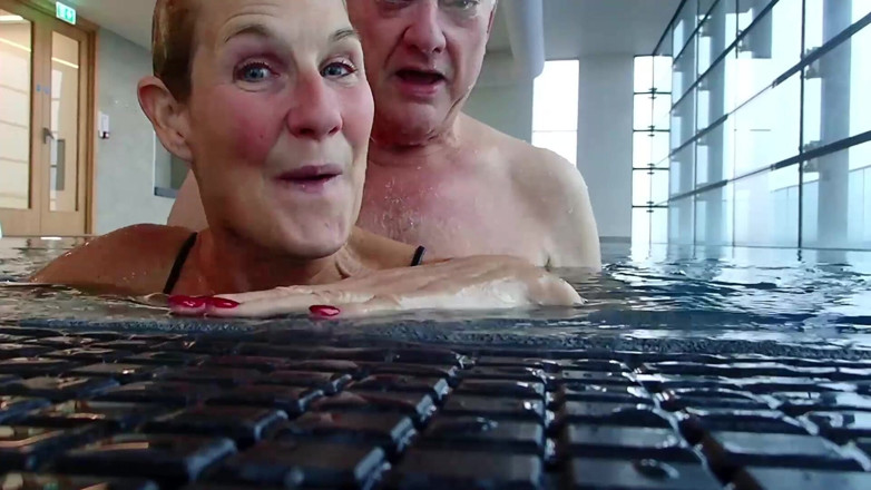 Dirty Doctors Clips - Solo Mature Playtime: In the Pool