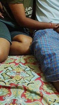 Tamilská manželka s přítelem manžela má sex s čistým tamilským zvukem