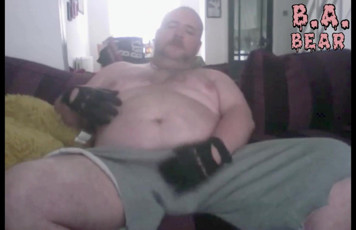 B A Bear: Stepdaddy Wanks in His Black Leather Gloves