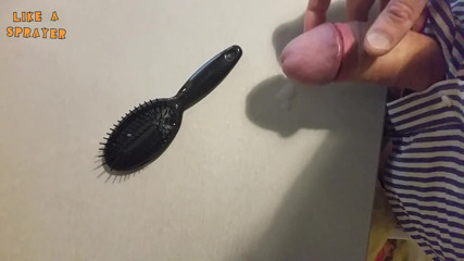 Like a sprayer: Haribrush'a elle muamele ve boşalma