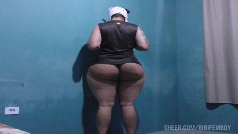 Sissy sapeca studio: Trans sexy avec un gros cul à utiliser, éjac avec, et qui...