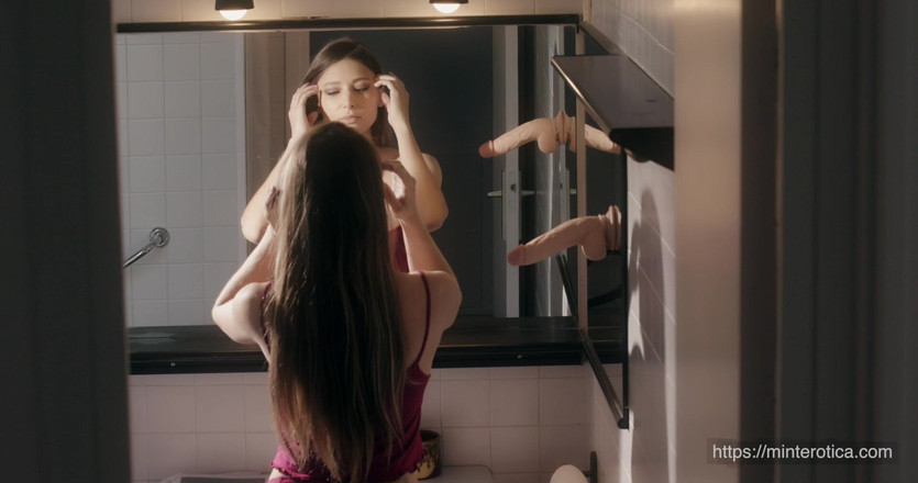 Talia Mint: Perversion yang cantik