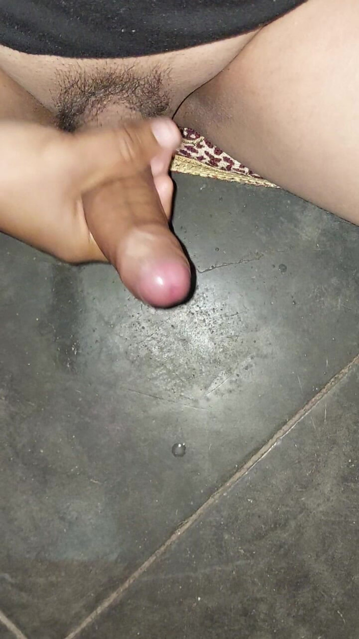 Bigcocka: 印度男孩 6 英寸大鸡巴在镜头前