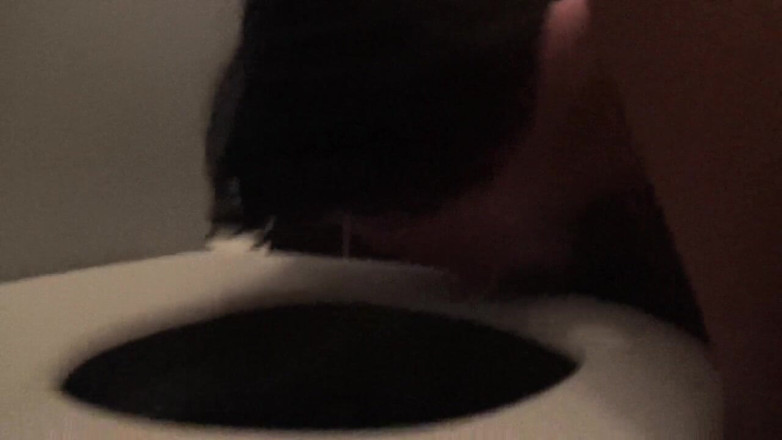 Sexy Milf: Kate teasing you stripping and lick the toilet