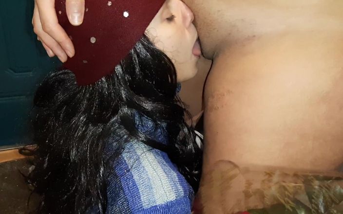 Lesbian-candys: Curierul a livrat nu numai flori, ci și un orgasm