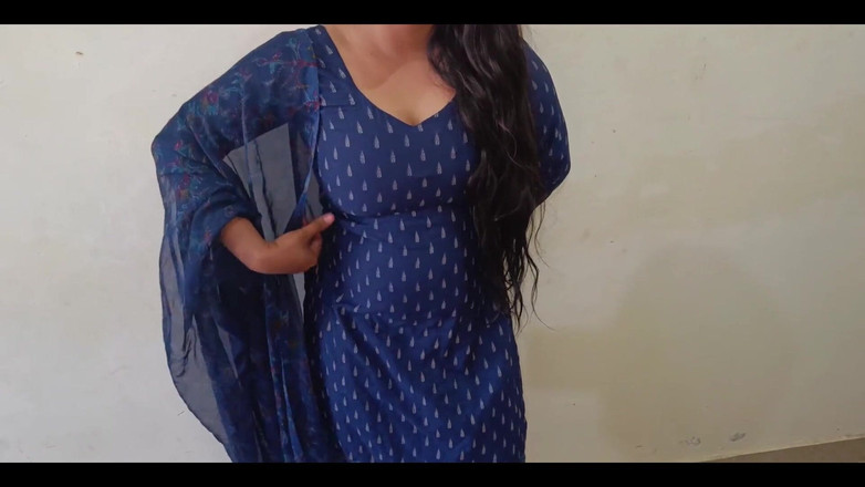 YOURAMRITA04: Fată indiancă sexy musulmană se fute cu fratele vitreg și el...