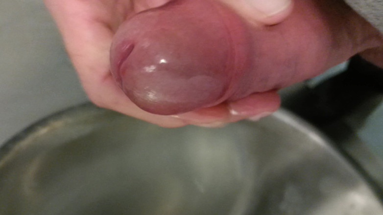 Rockardglans: 직장 옷을 입고 흔들리는 공중 소변기, 정액 클로즈업