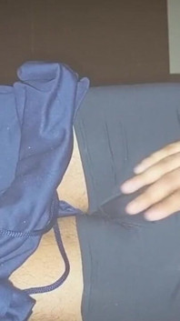 No quarto tem tempo livre para brincar com meu corpo