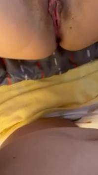 Kundička S Velkým Klitorisem Je Proniknuta V Detailním Záběru
