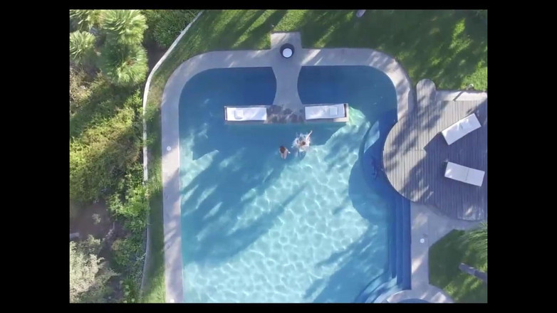 Just X Star: Người mẫu đẹp thủ dâm