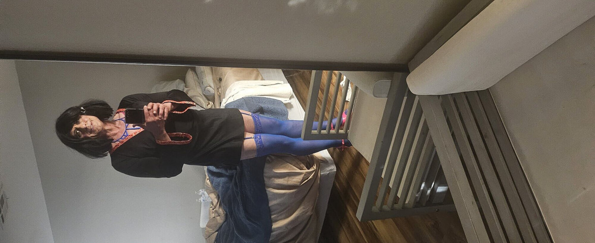Sissy crossdresser husband glass wand slut (Submissive sissy)