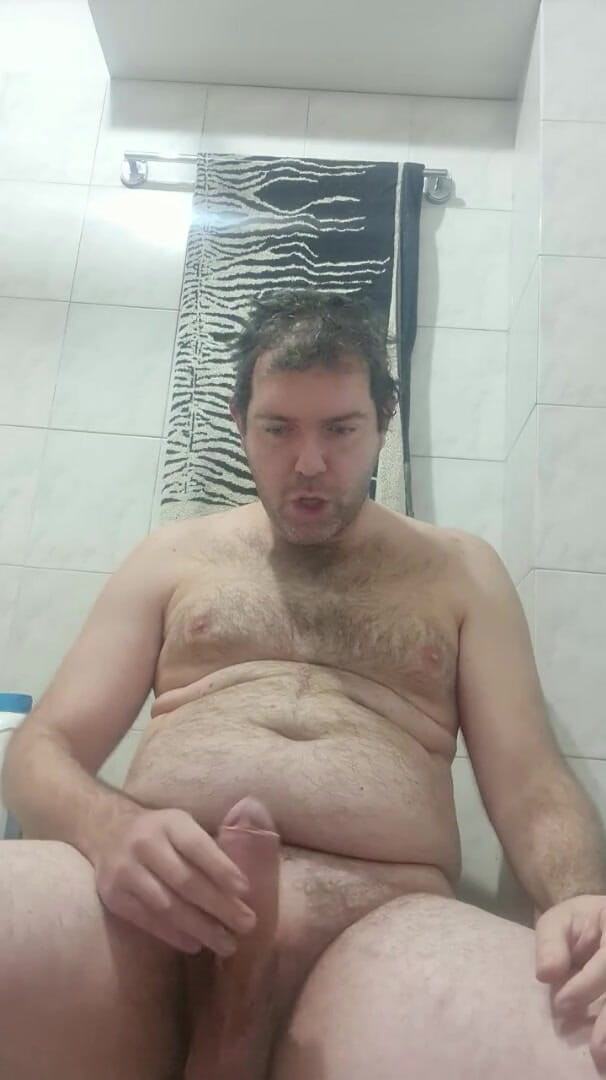 Mirko2589: Großer Schwanz im Badezimmer