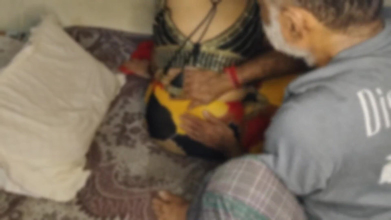 Anar Kali: Seks, Seks Oral, Foreplay &amp; Payudara Panas