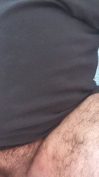 Ich fingere mein loch mit sperma bedeckten fingern. Liebe das gefühl!
