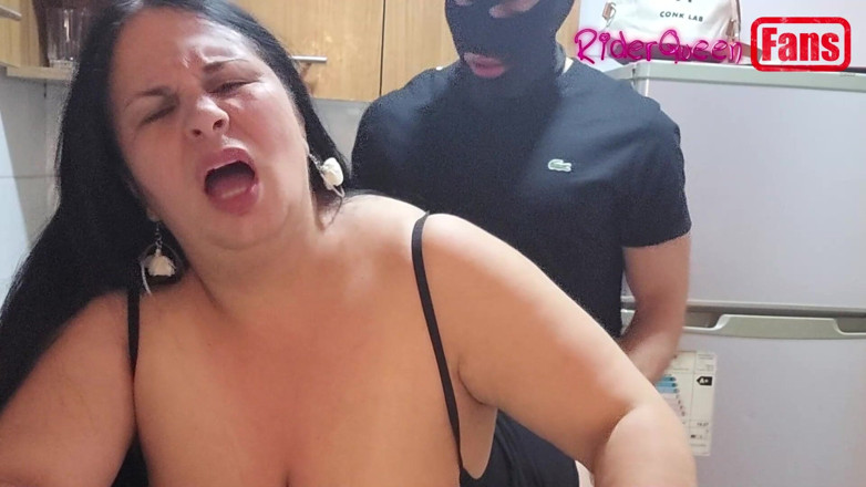 Riderqueen: Video per i fan: un giovane mascherato mi scopa in...