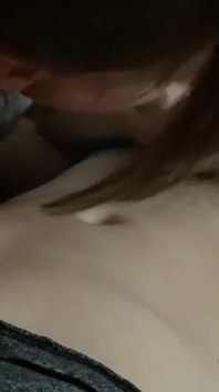Pelajar nyepong kontol gadis remaja